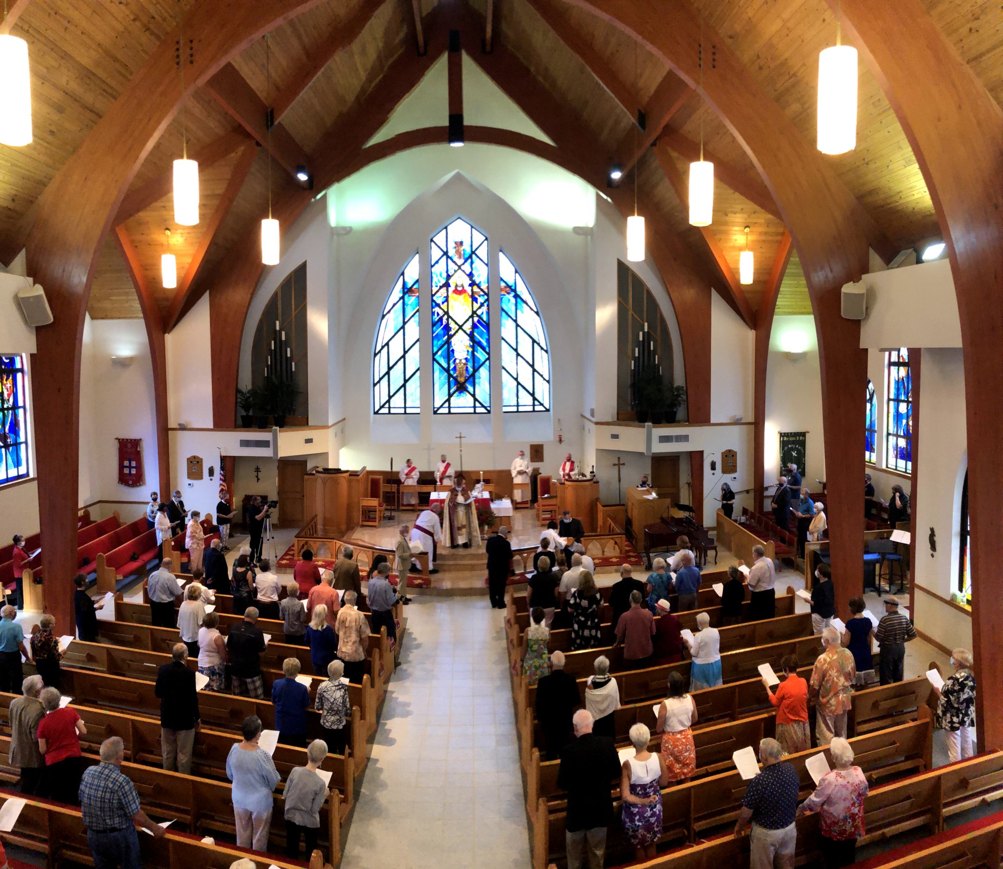 St George Episcopal sanctuary 2020